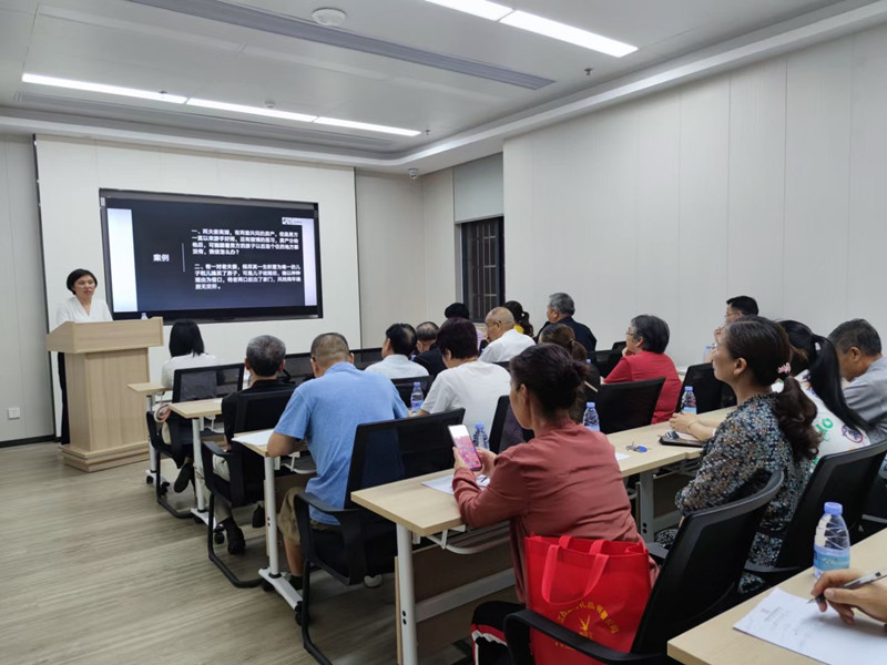 张风娟律师走进赣县为广大市民解读生活中的《民法典》